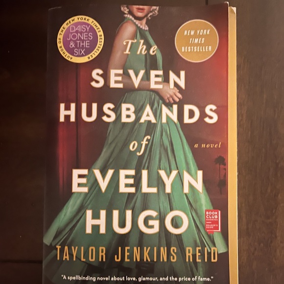 Seven Husbands of Evelyn Hugo Book - Picture 2 of 3